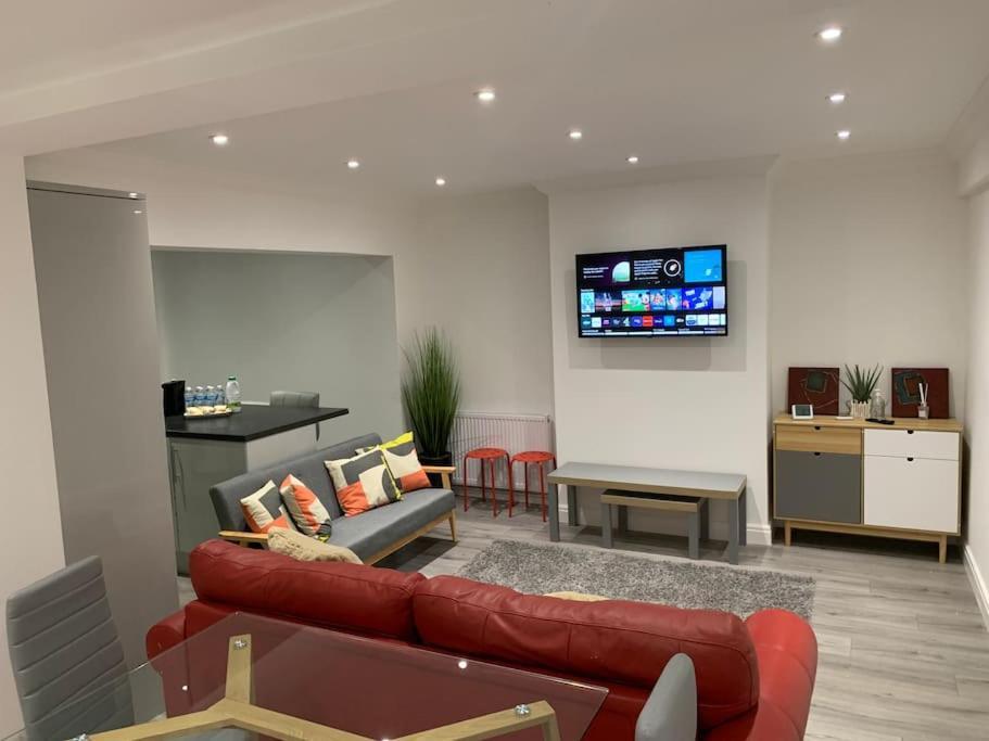 Beautiful 5Bedroom Hse-Contractor/Family/Corporate Dartford Bagian luar foto